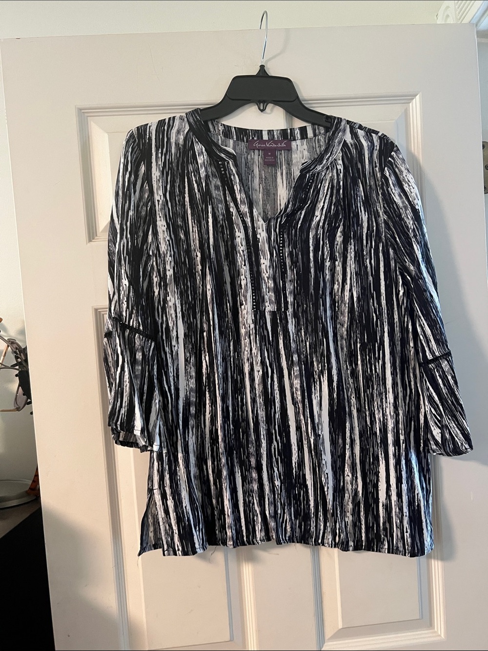 Gloria Vanderbilt Black & White Striped Split-Neck Tunic